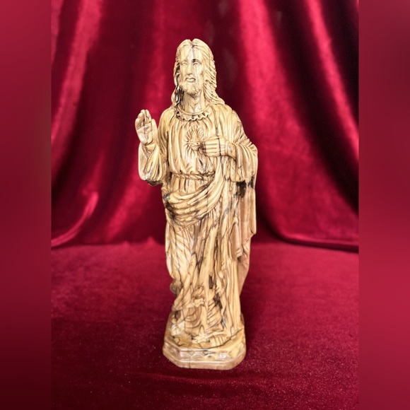 Olive wood hand crafted Jesus statue 11’ tallNew
